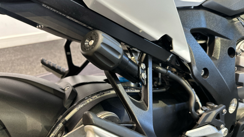 BMW M1000XR (24MY)